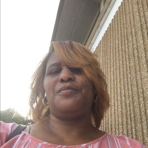 Meet your Posher, Jonise